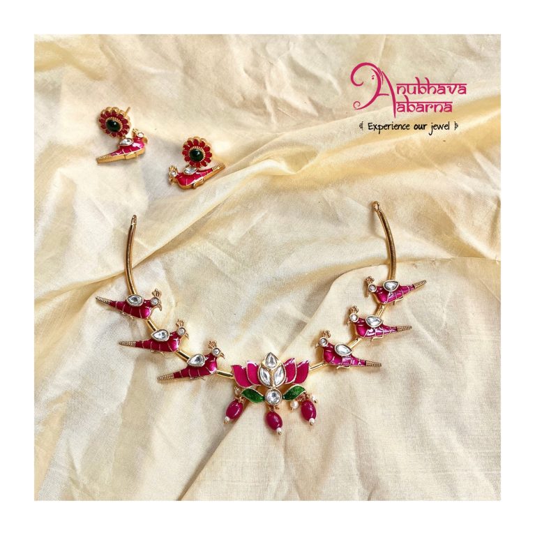 Pink peacock lotus chain set - Hasli