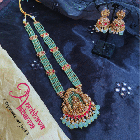 5 layer green crystal chain set