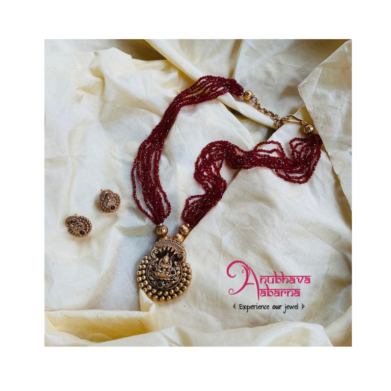 Lakshmi pendant red crystal chain set